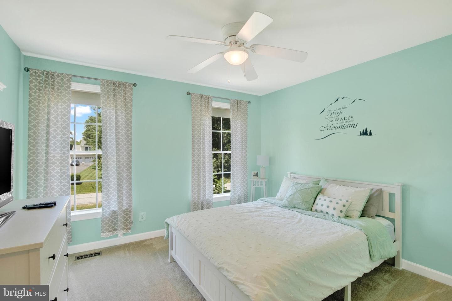 16 Candice Drive photo 28