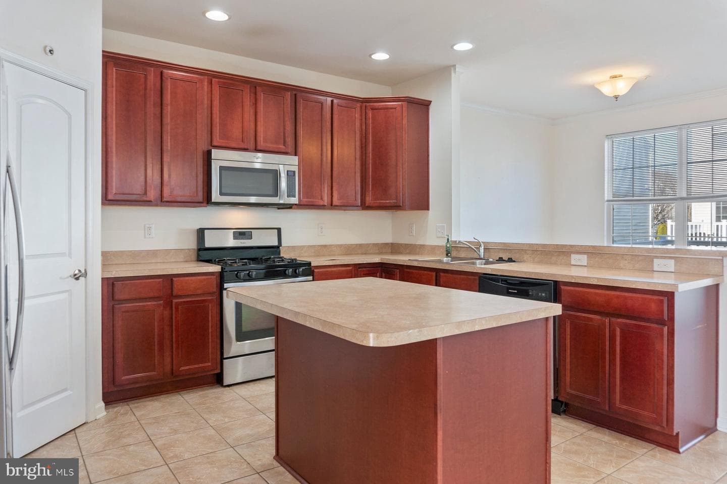 118 Augustine Road photo 11