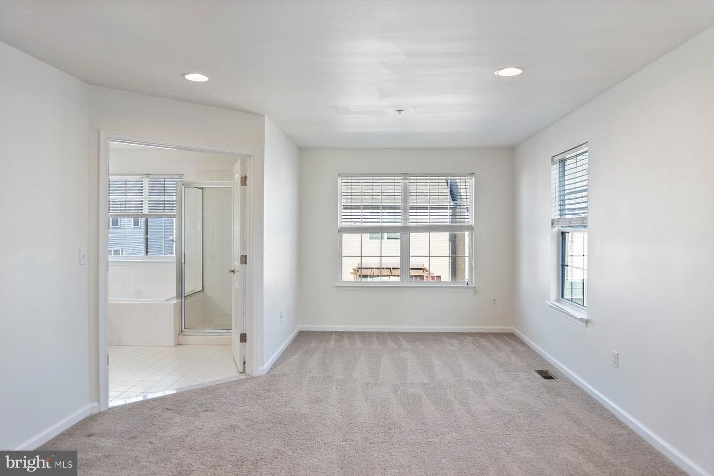 118 Augustine Road photo 20
