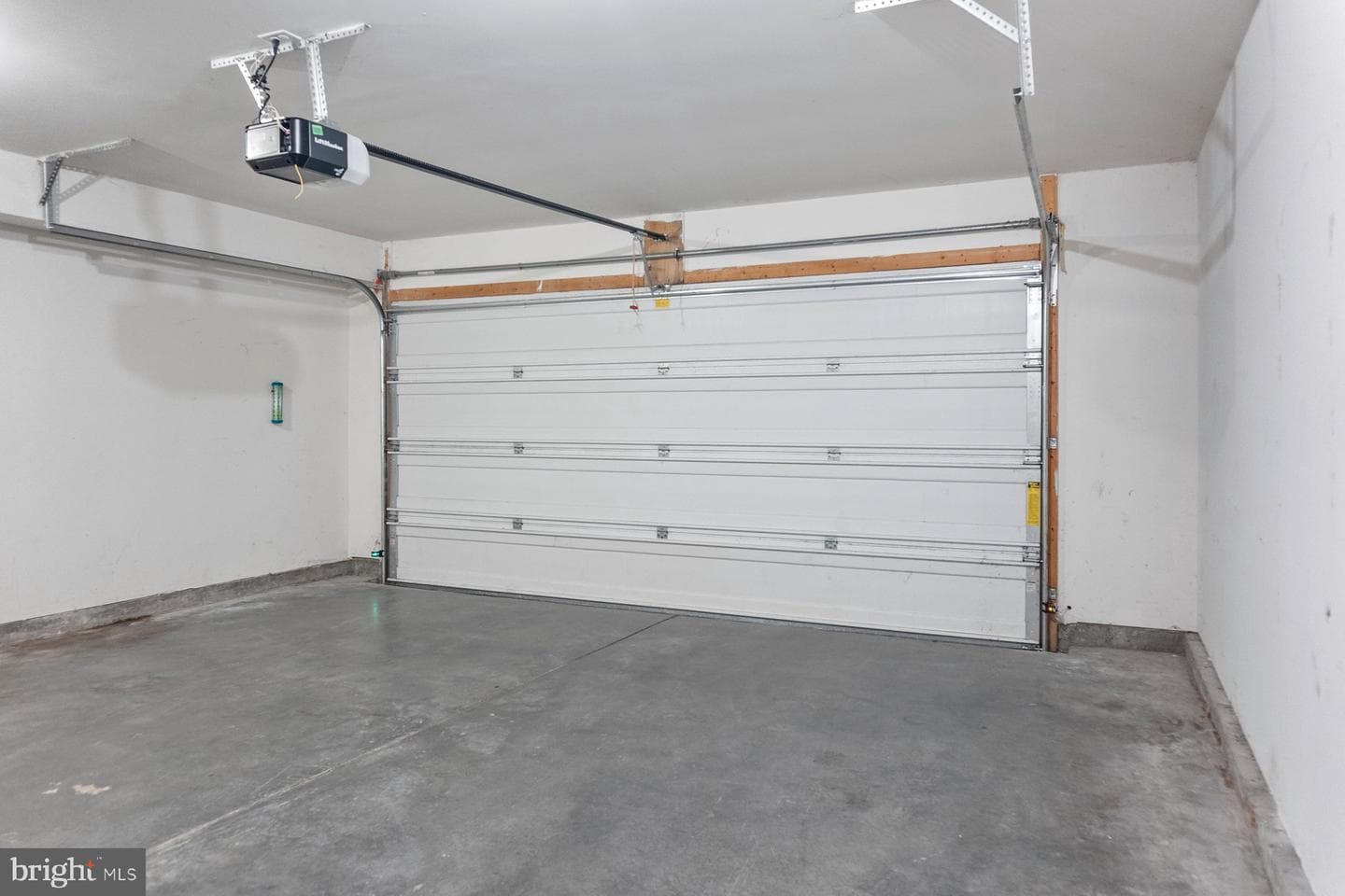 118 Augustine Road photo 37