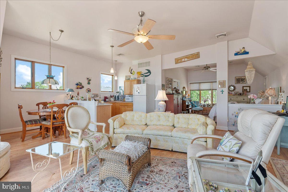 280 Hollywood Beach Road photo 17
