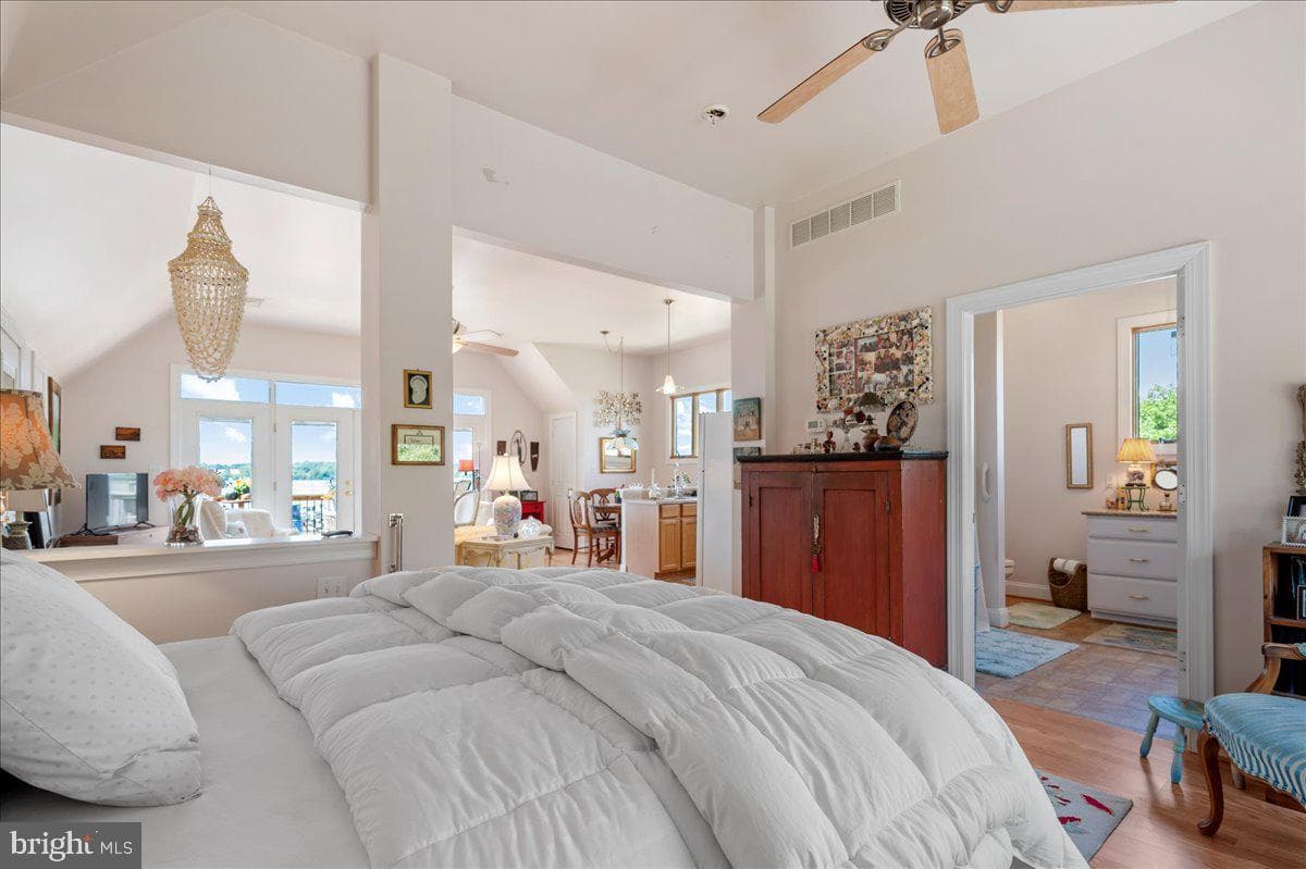 280 Hollywood Beach Road photo 19