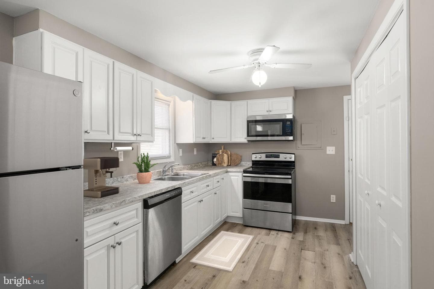 133 N Tartan Drive photo 6