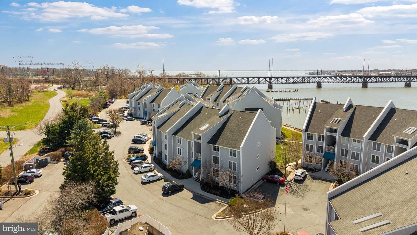 24 Owens Landing Court photo 60