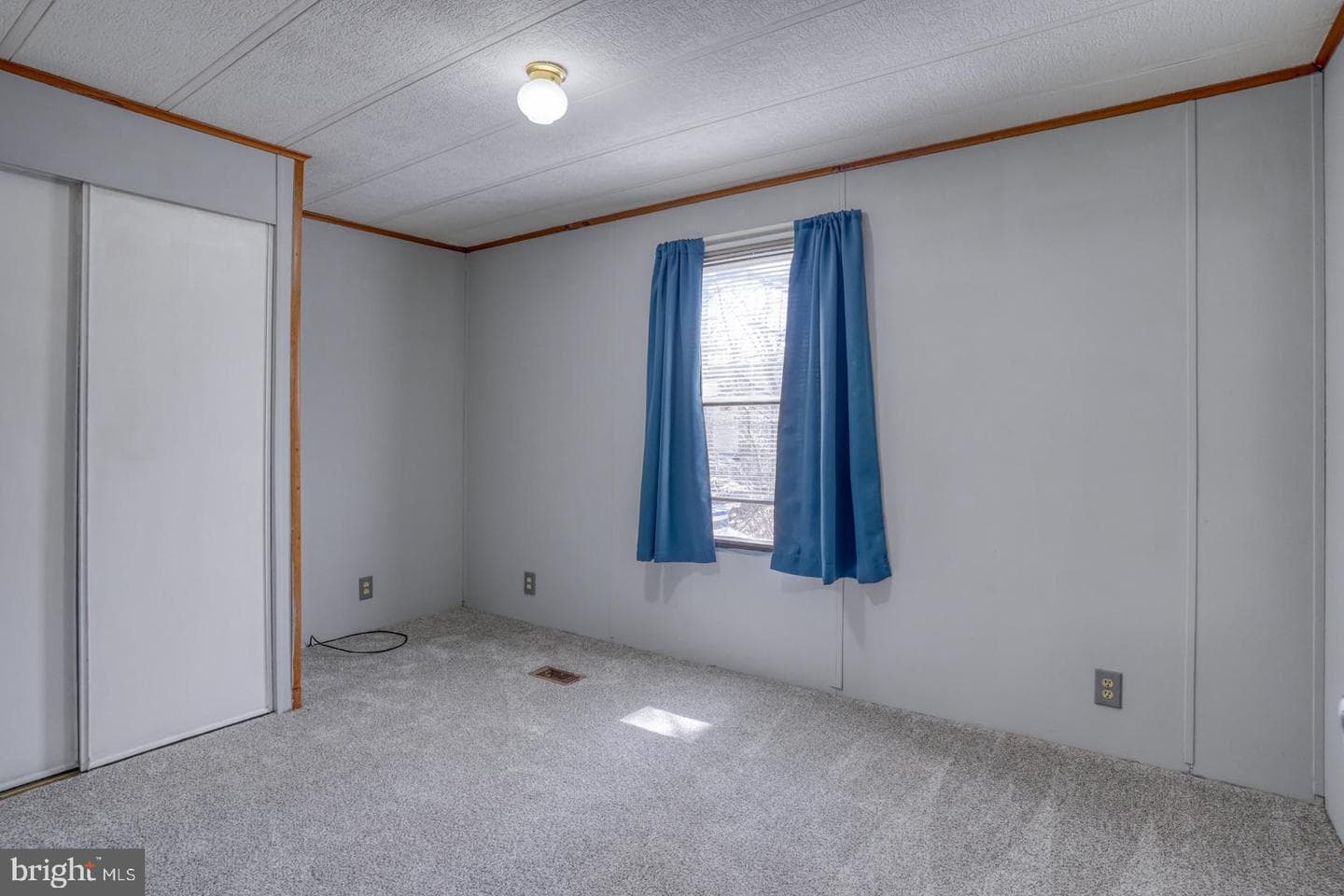 8 Rockcreek Drive photo 10