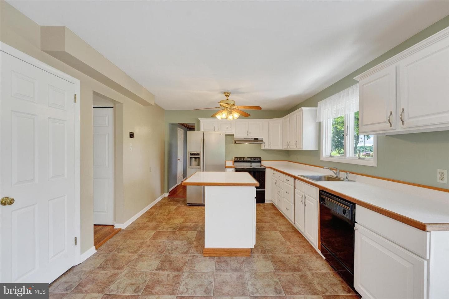 31 Andora Drive photo 13