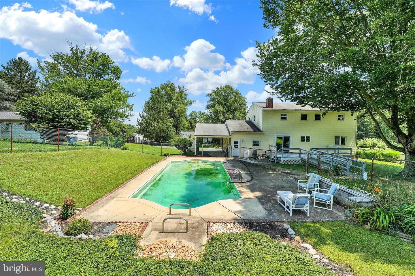 31 Andora Drive photo 3