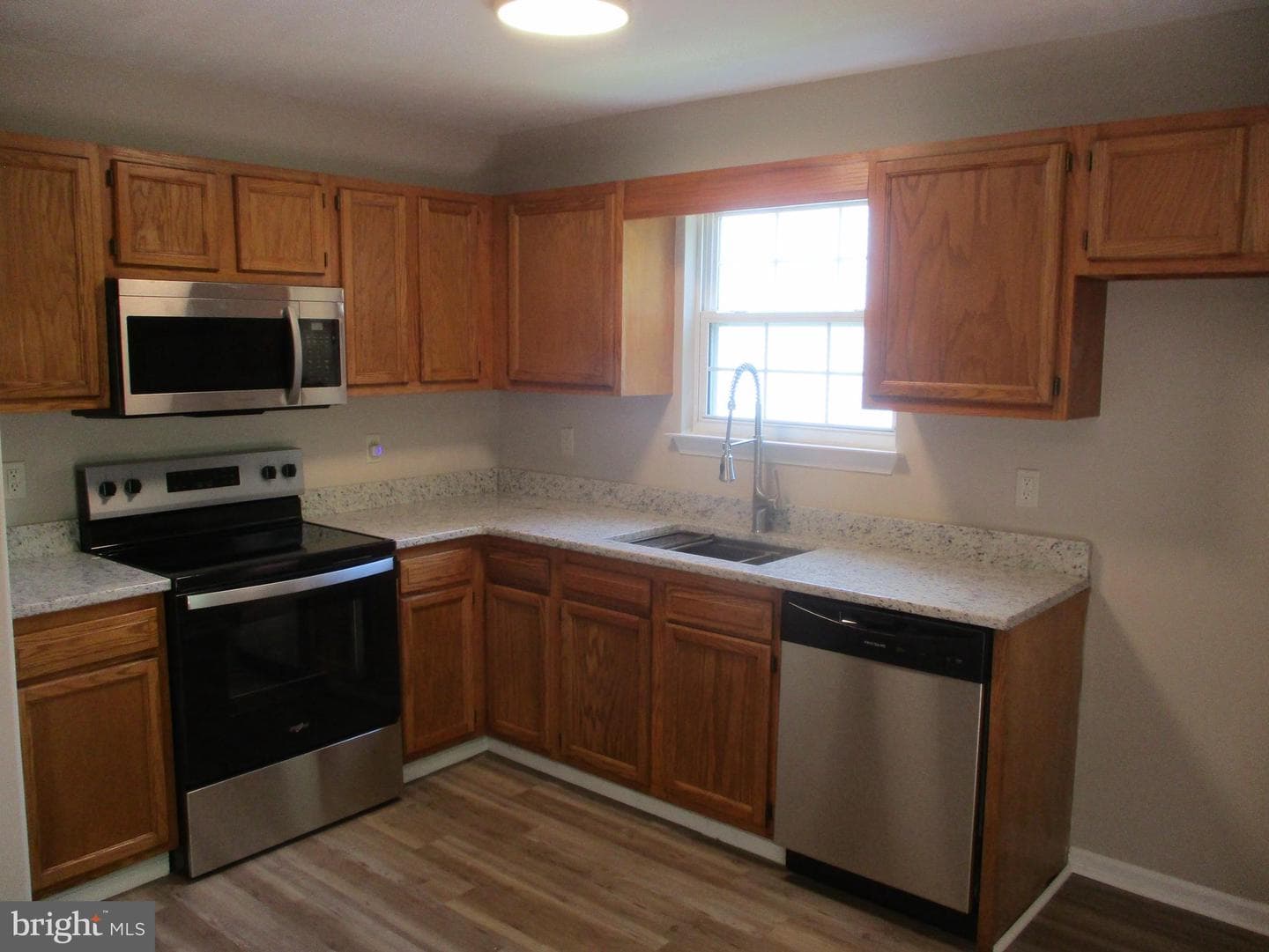 50 Hickory Drive photo 4
