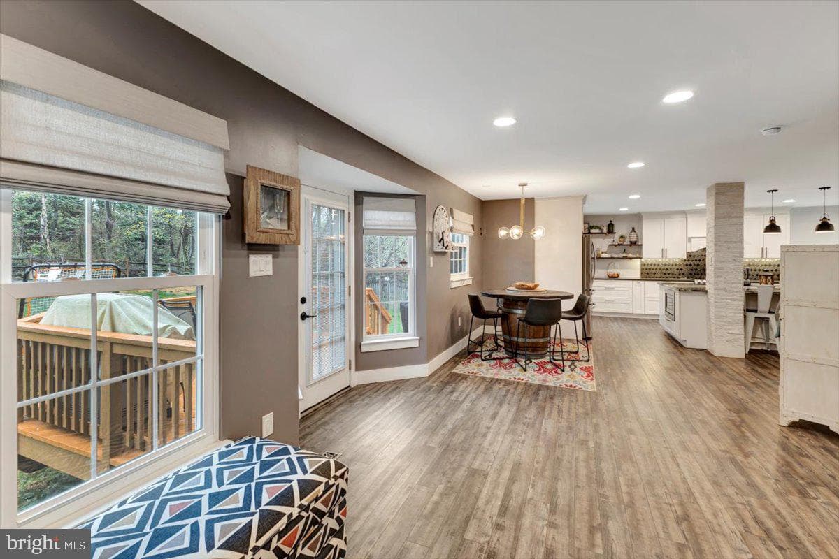 506 E Craighill Channel Drive photo 18