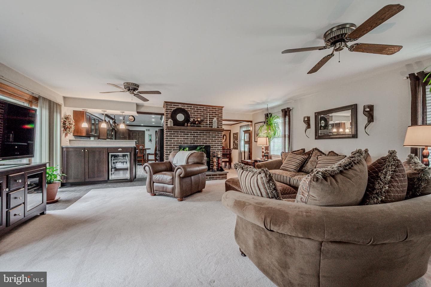 211 Ashley Drive photo 15