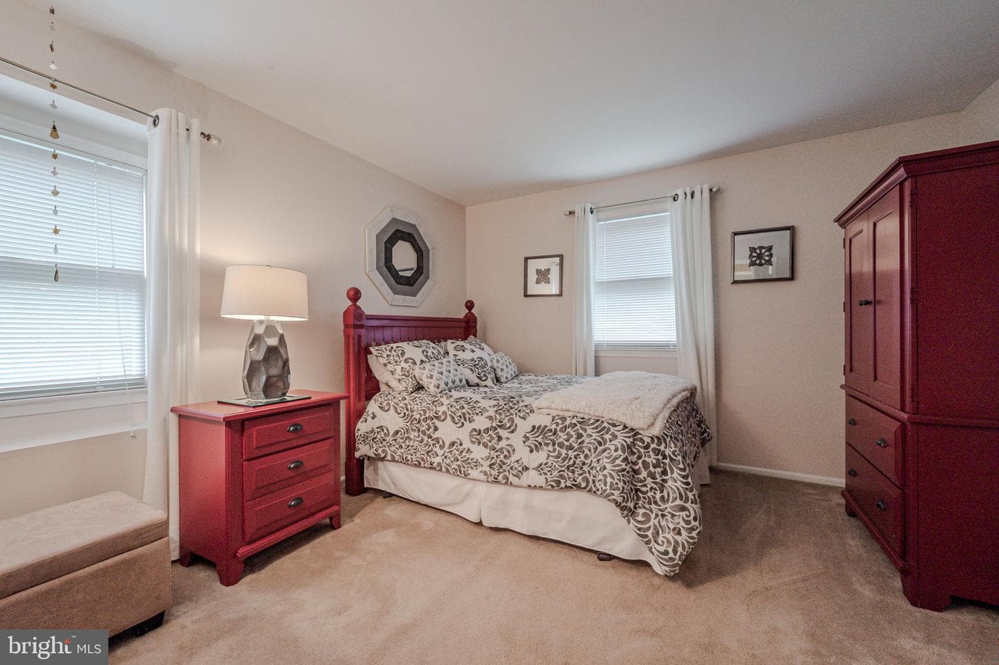 211 Ashley Drive photo 28