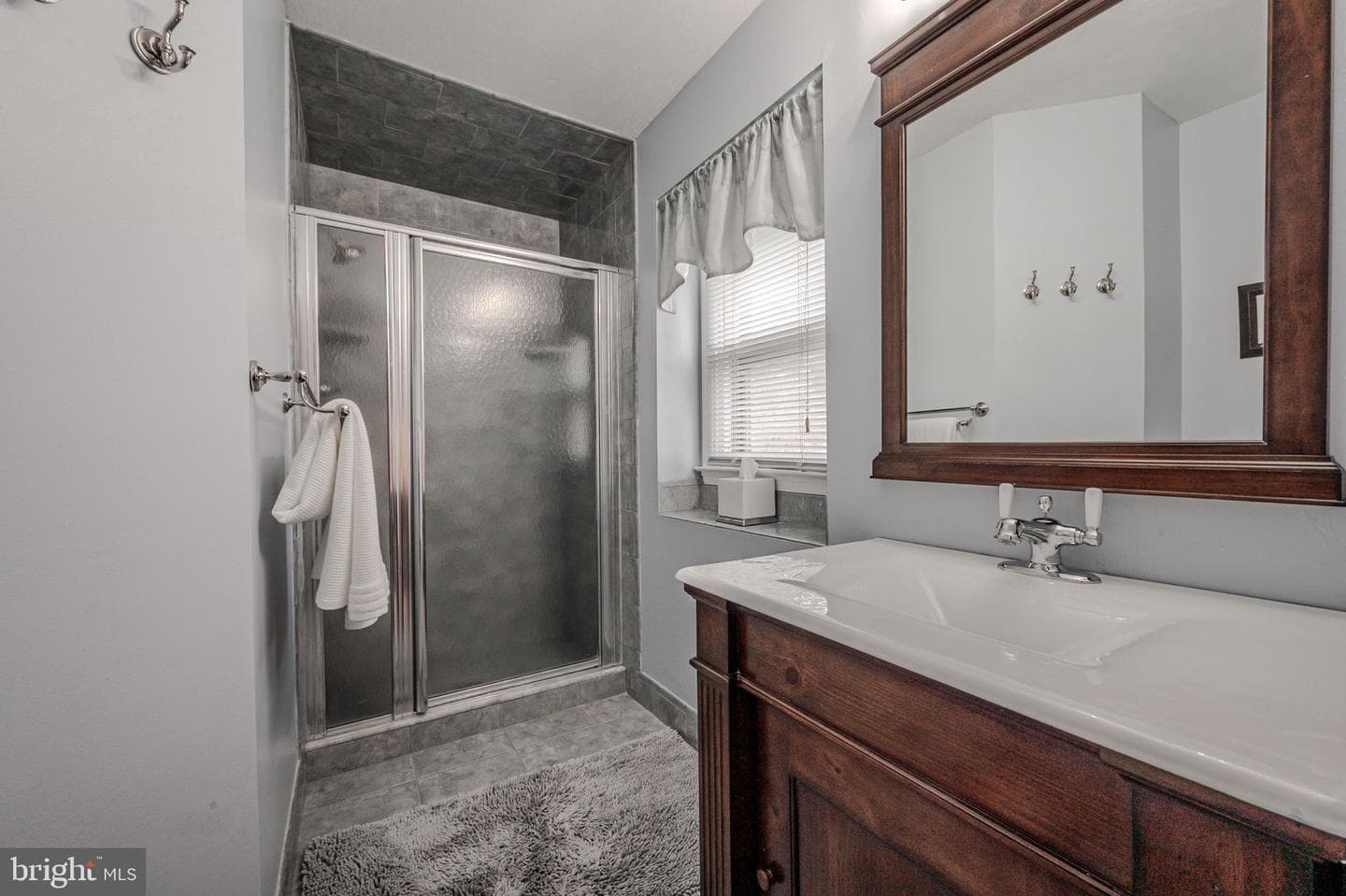 211 Ashley Drive photo 36