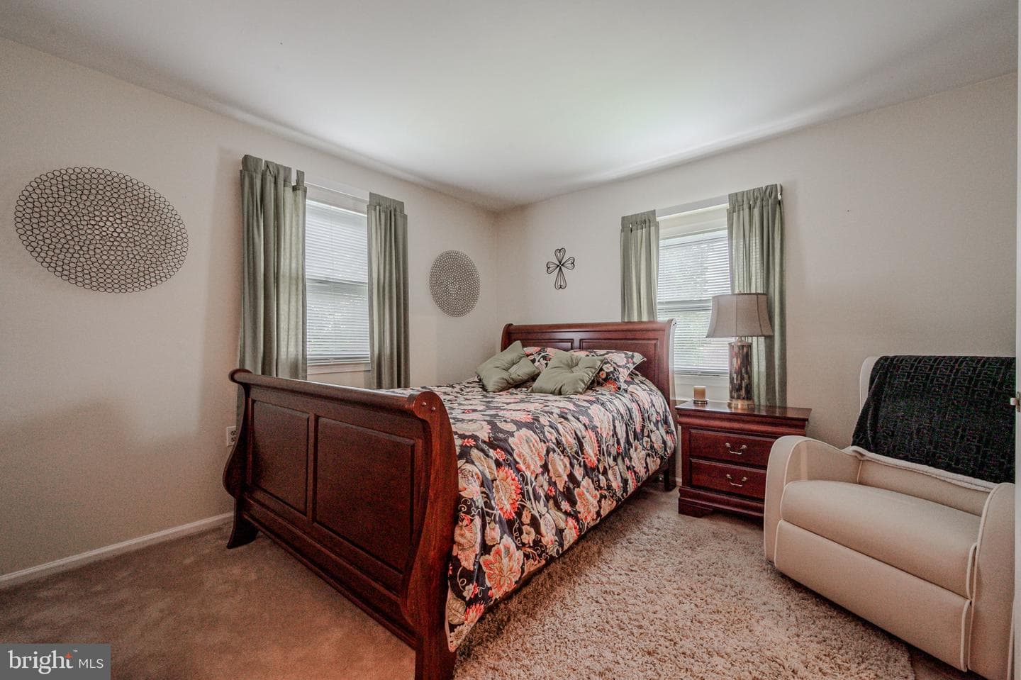 211 Ashley Drive photo 37