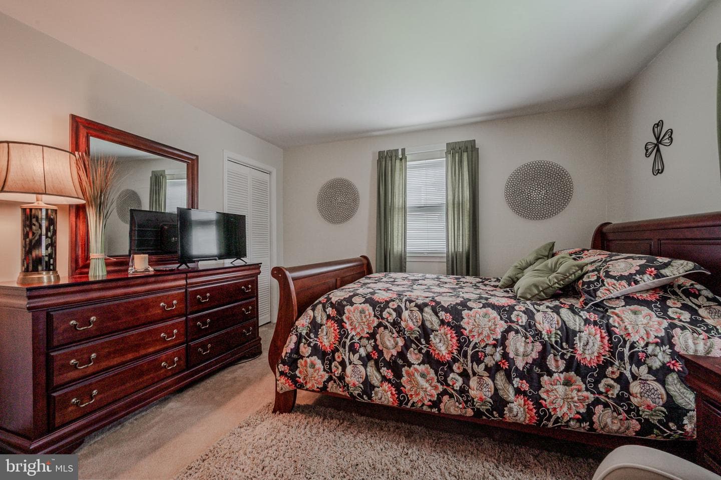 211 Ashley Drive photo 38