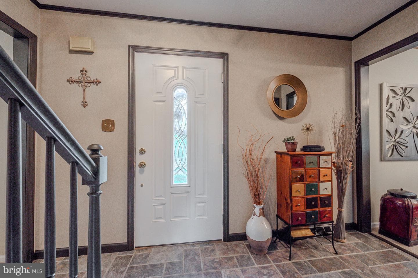 211 Ashley Drive photo 4
