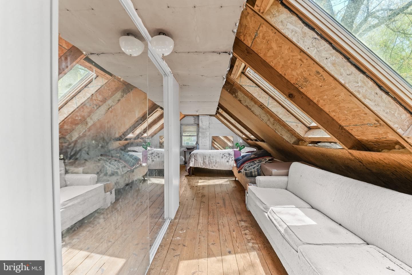 108 Woodall Road photo 16