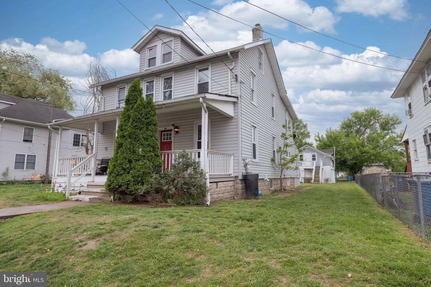 324 W Main Street photo 1