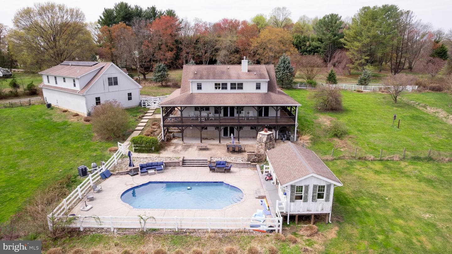 5727 Telegraph Road photo 10