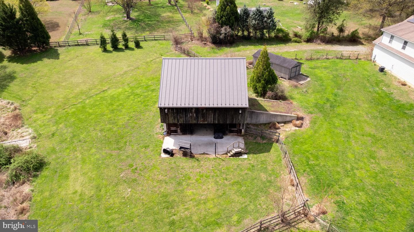 5727 Telegraph Road photo 15