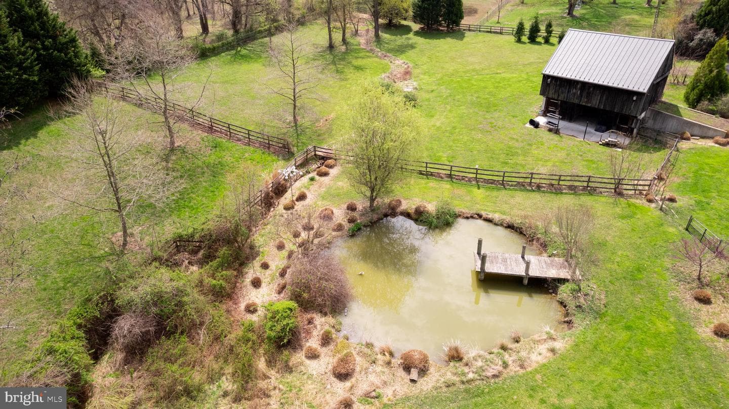5727 Telegraph Road photo 16