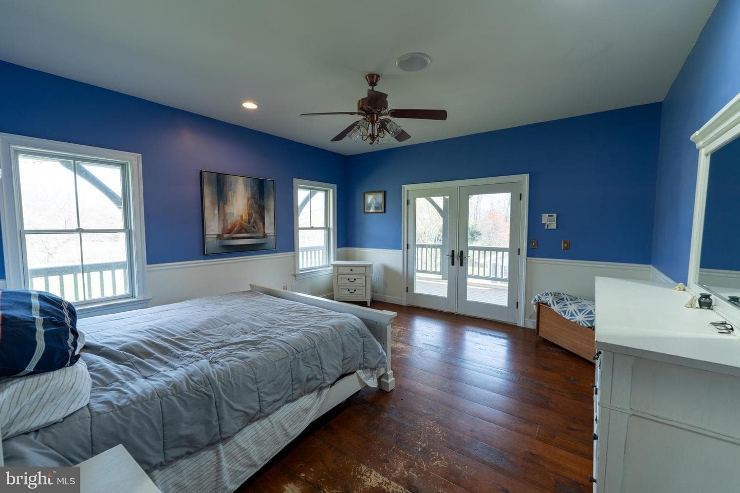 5727 Telegraph Road photo 34