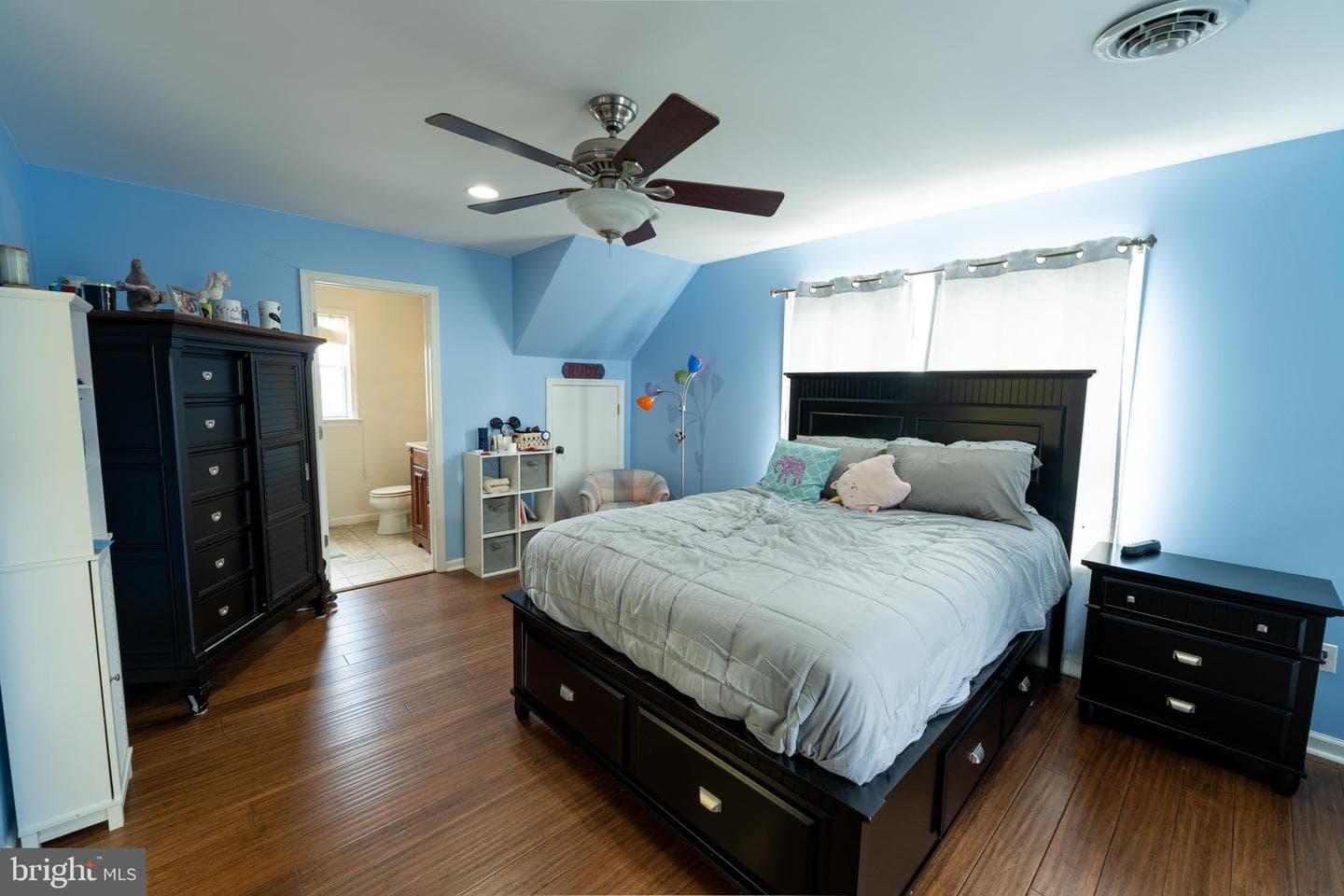 5727 Telegraph Road photo 43