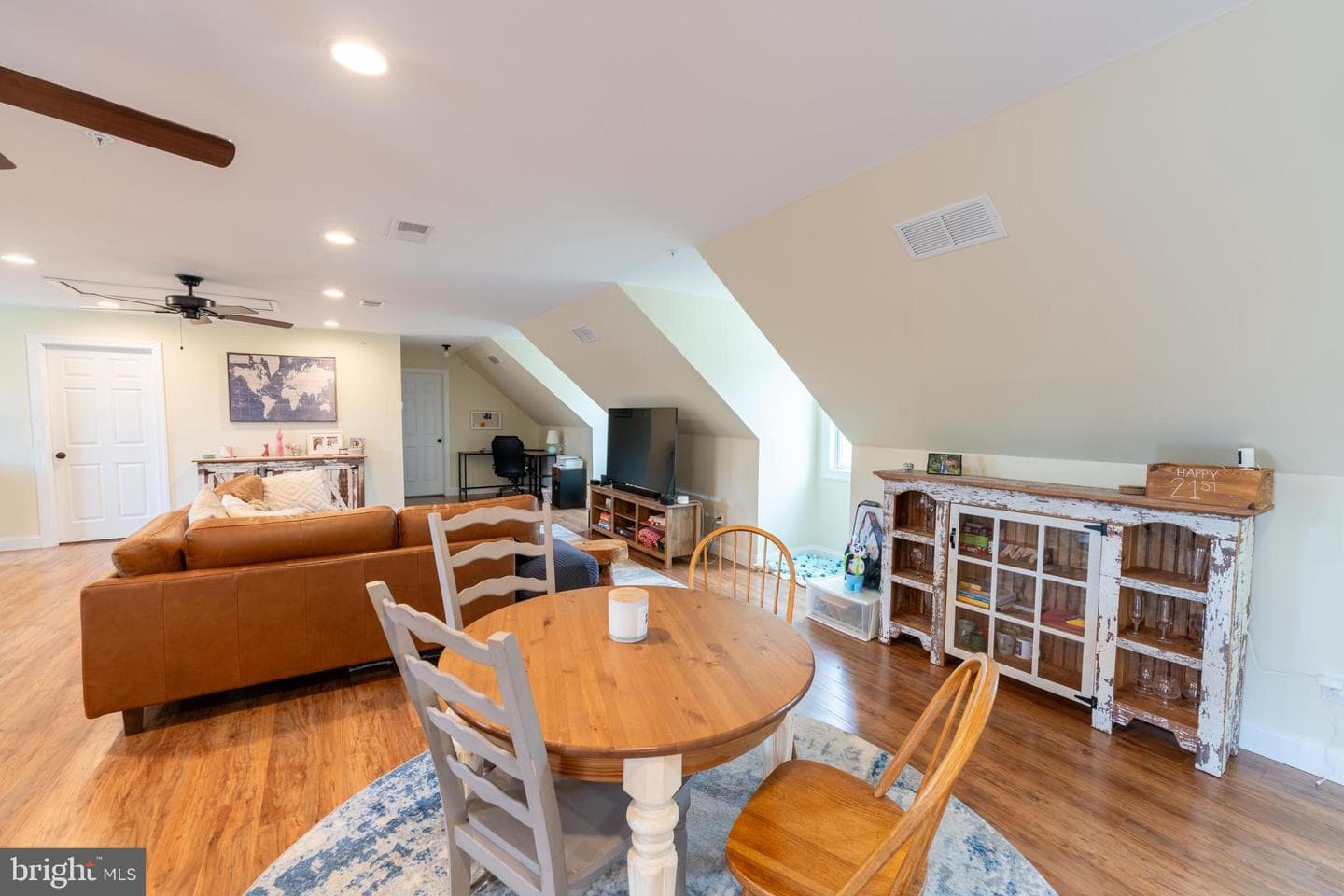 5727 Telegraph Road photo 59