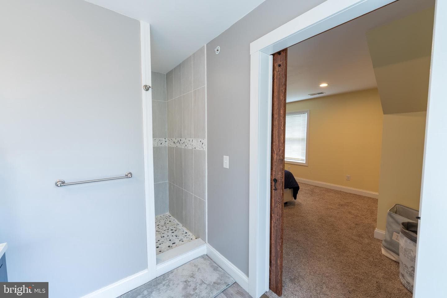5727 Telegraph Road photo 63