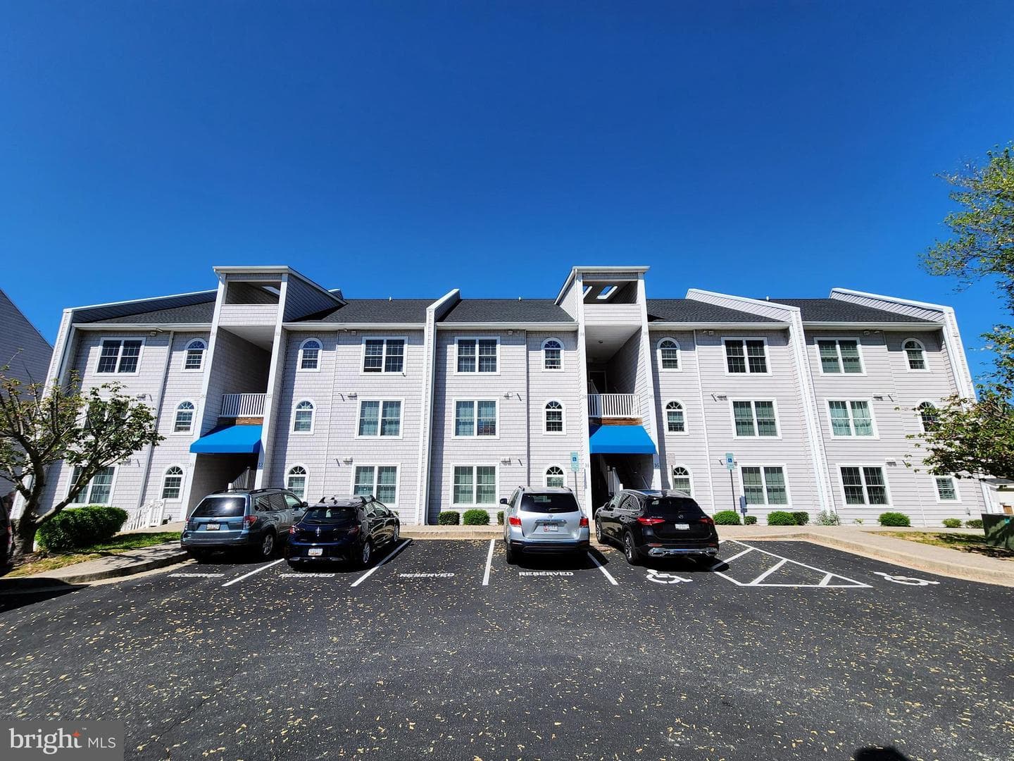 24 Mcmullens Wharf #2c photo 3