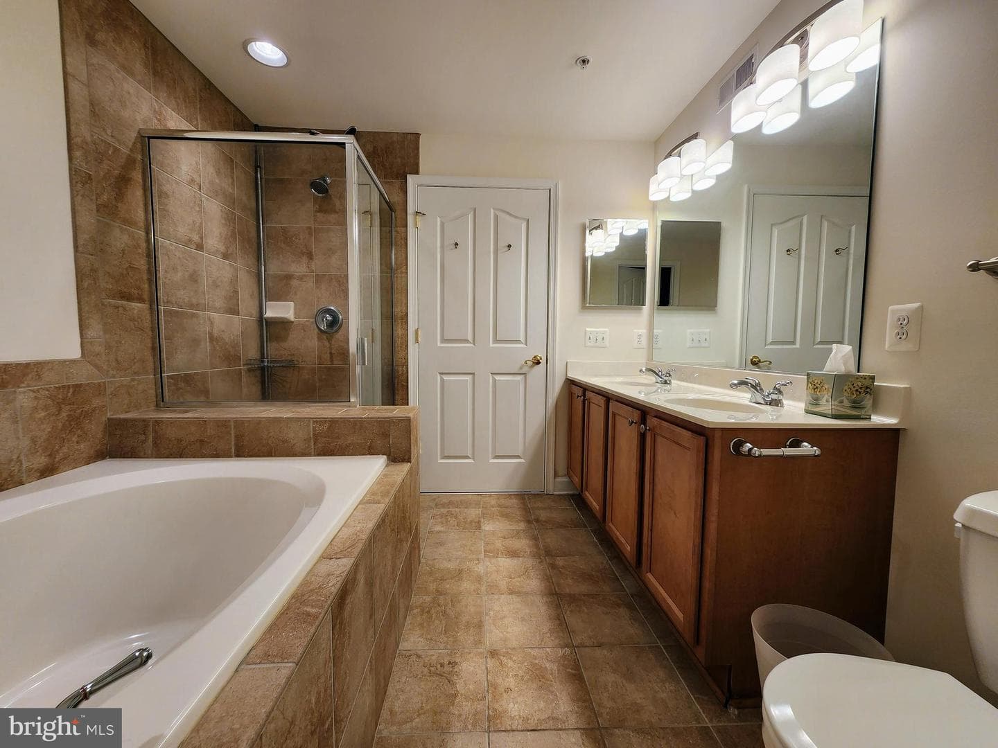 24 Mcmullens Wharf #2c photo 8