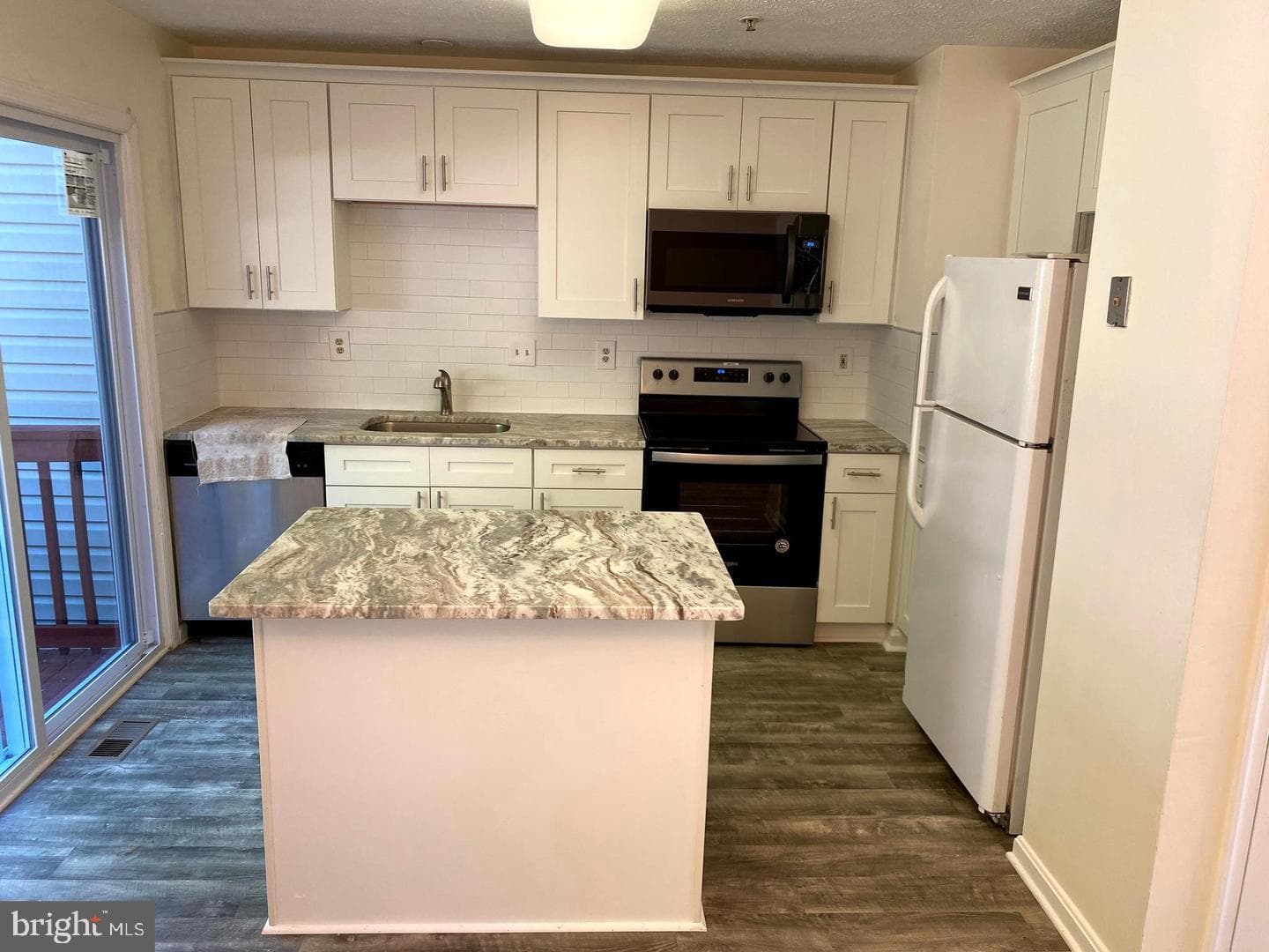 509 Buttonwoods Road photo 8