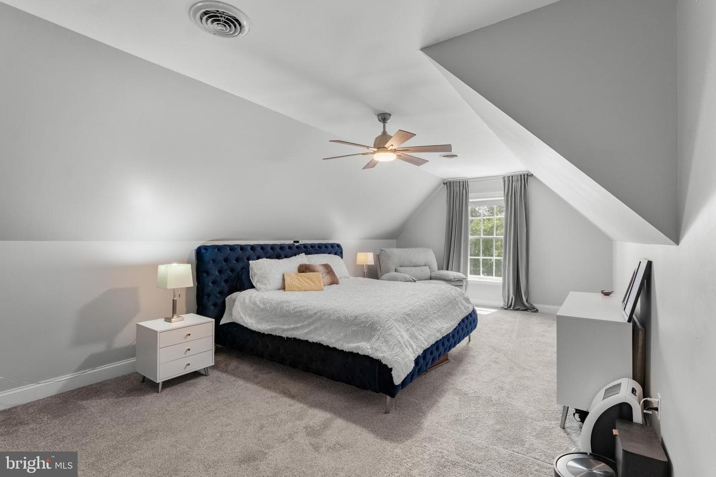 145 Rolling Avenue photo 31