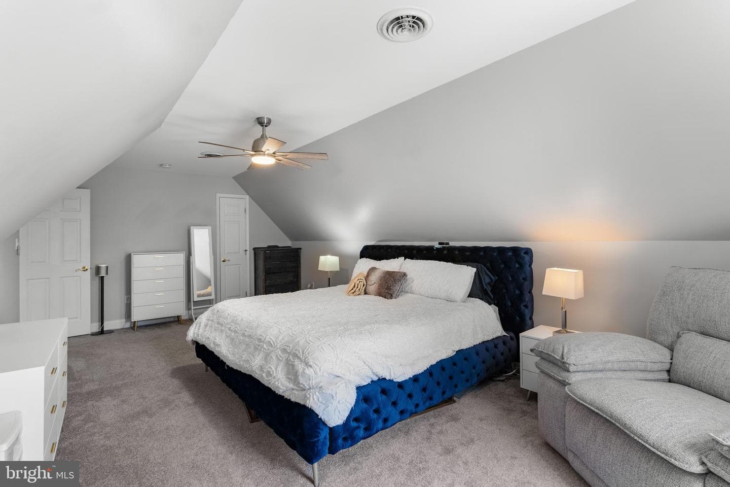 145 Rolling Avenue photo 33
