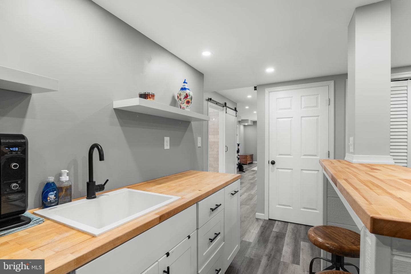 145 Rolling Avenue photo 41