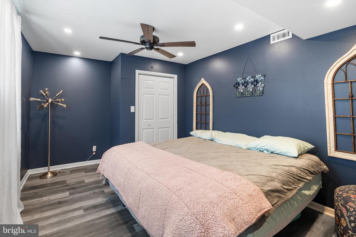 145 Rolling Avenue photo 45