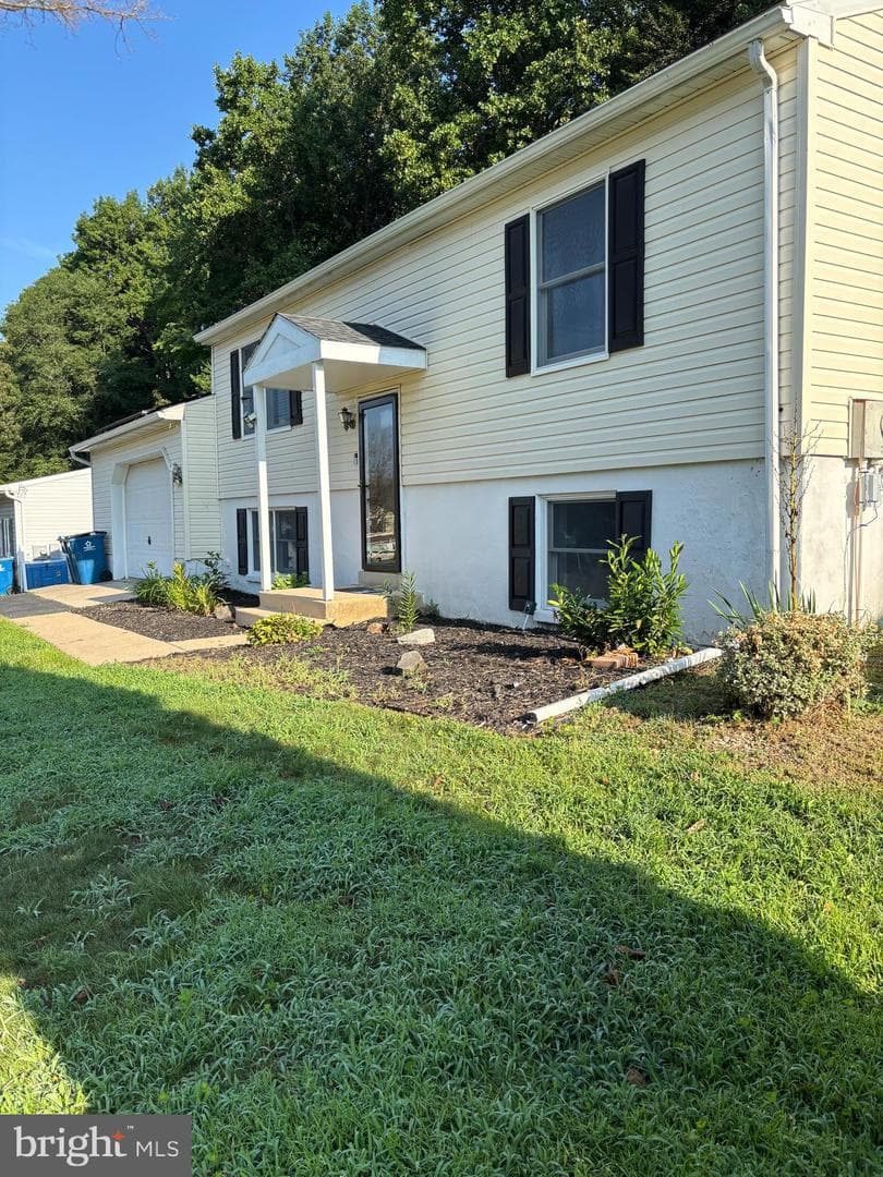108 W Village Road photo 21