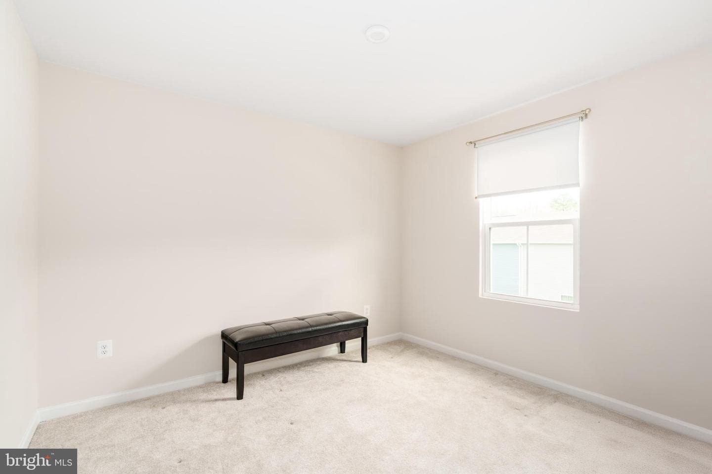7 Olive Way photo 11