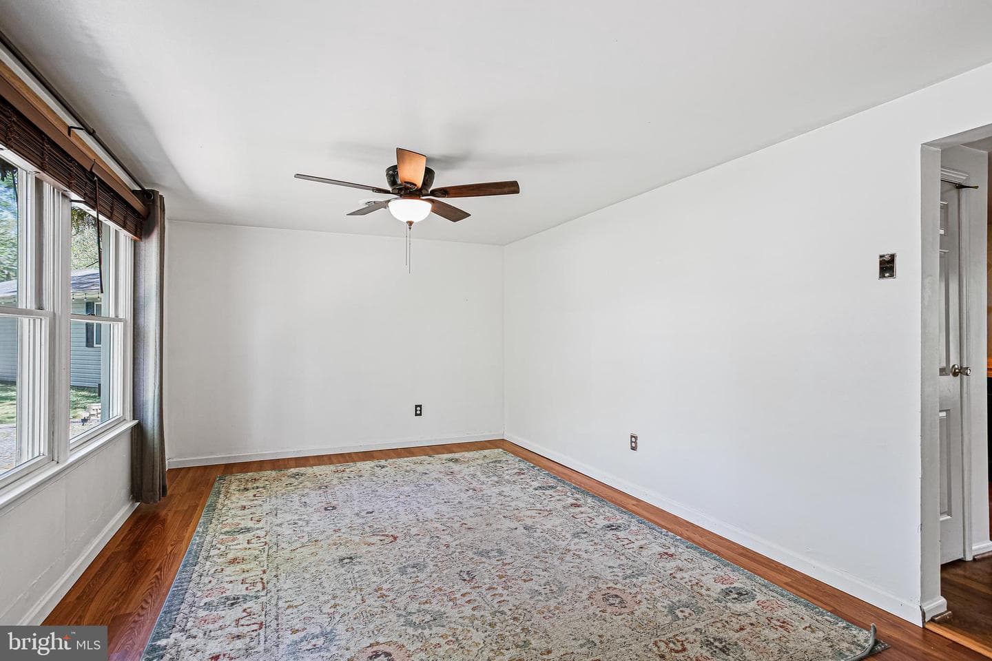 2 Lexington Court photo 15