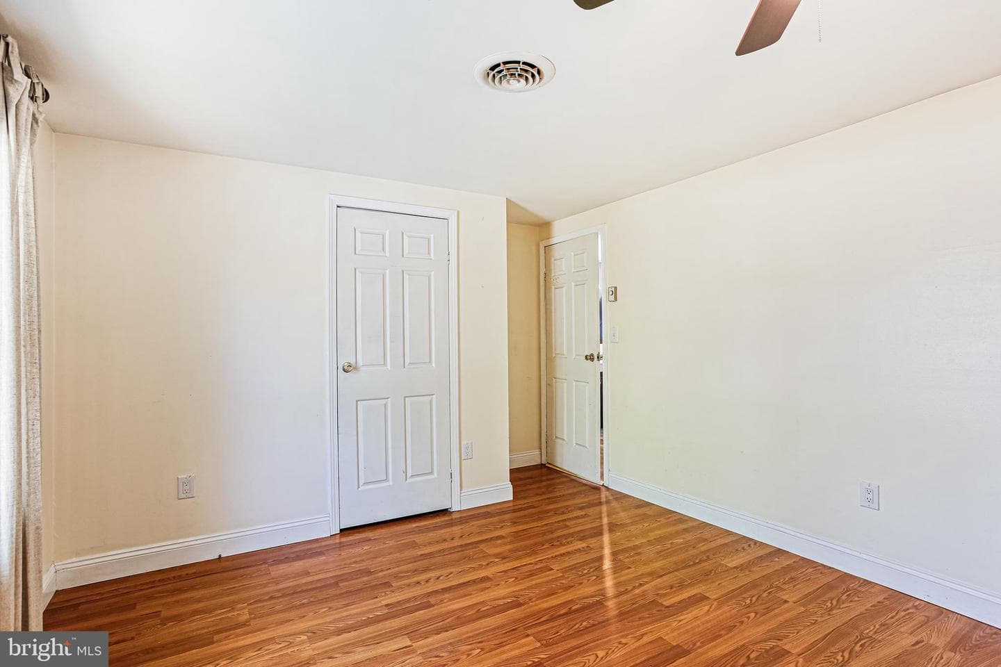 2 Lexington Court photo 20