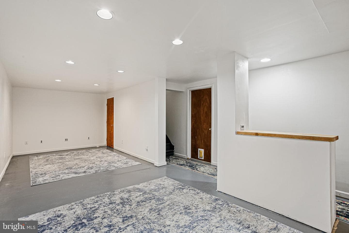 2 Lexington Court photo 26