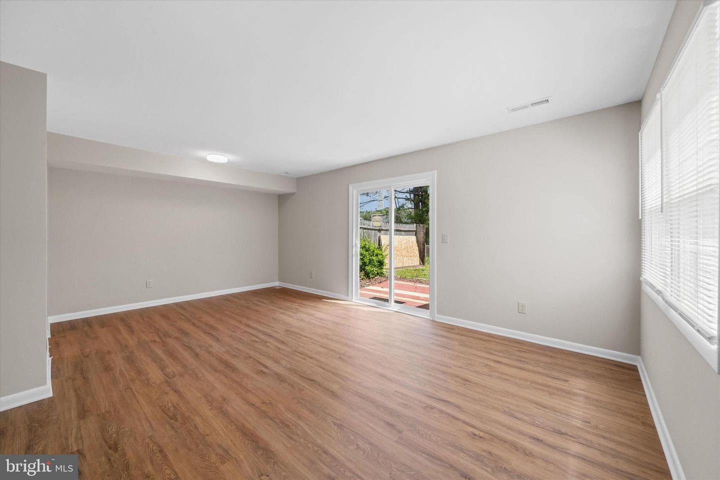 124 Huntsman Drive photo 8