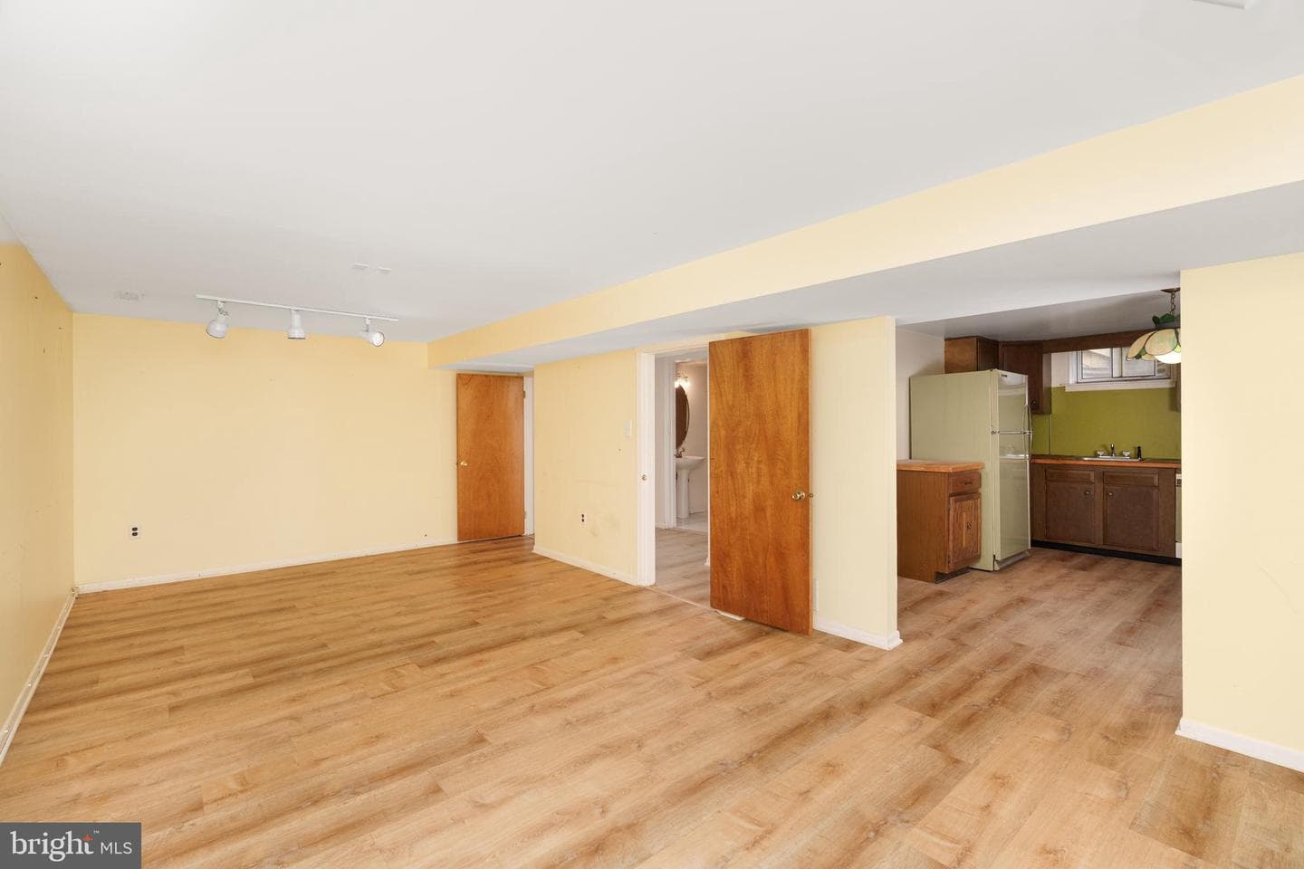 112 Park Towne Drive photo 13