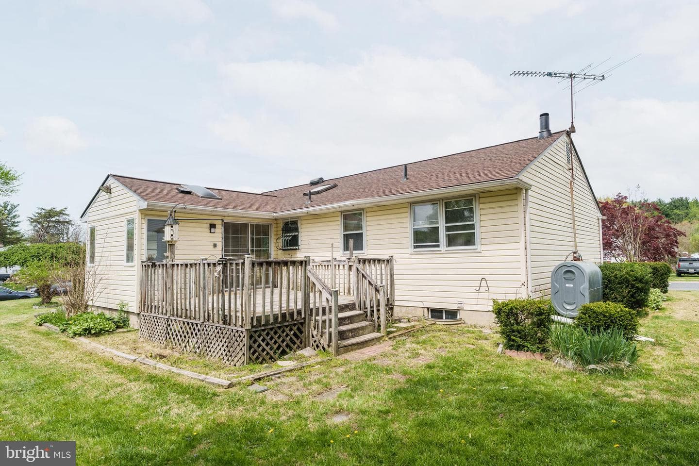 112 Park Towne Drive photo 17