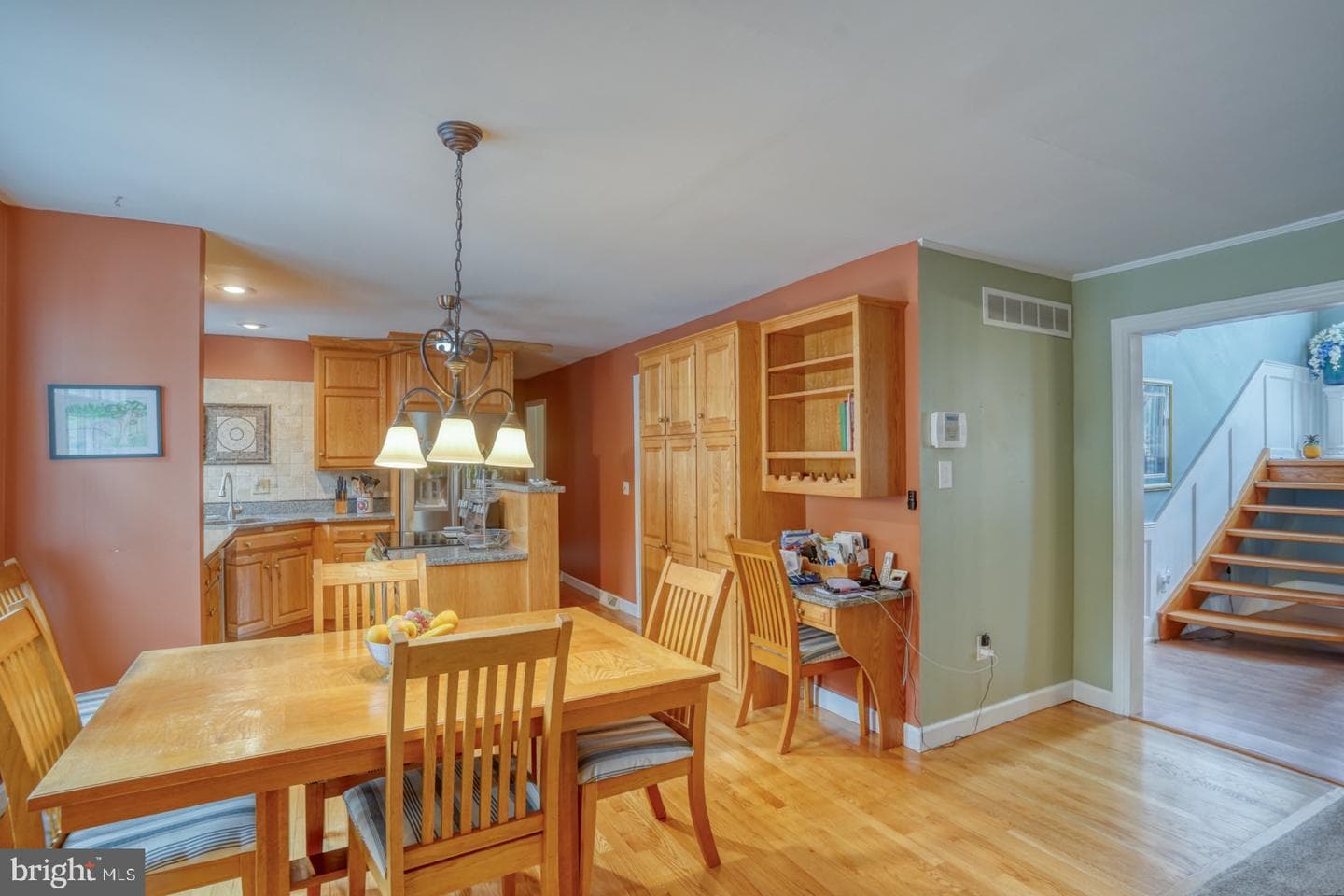 111 Dennis Drive photo 12