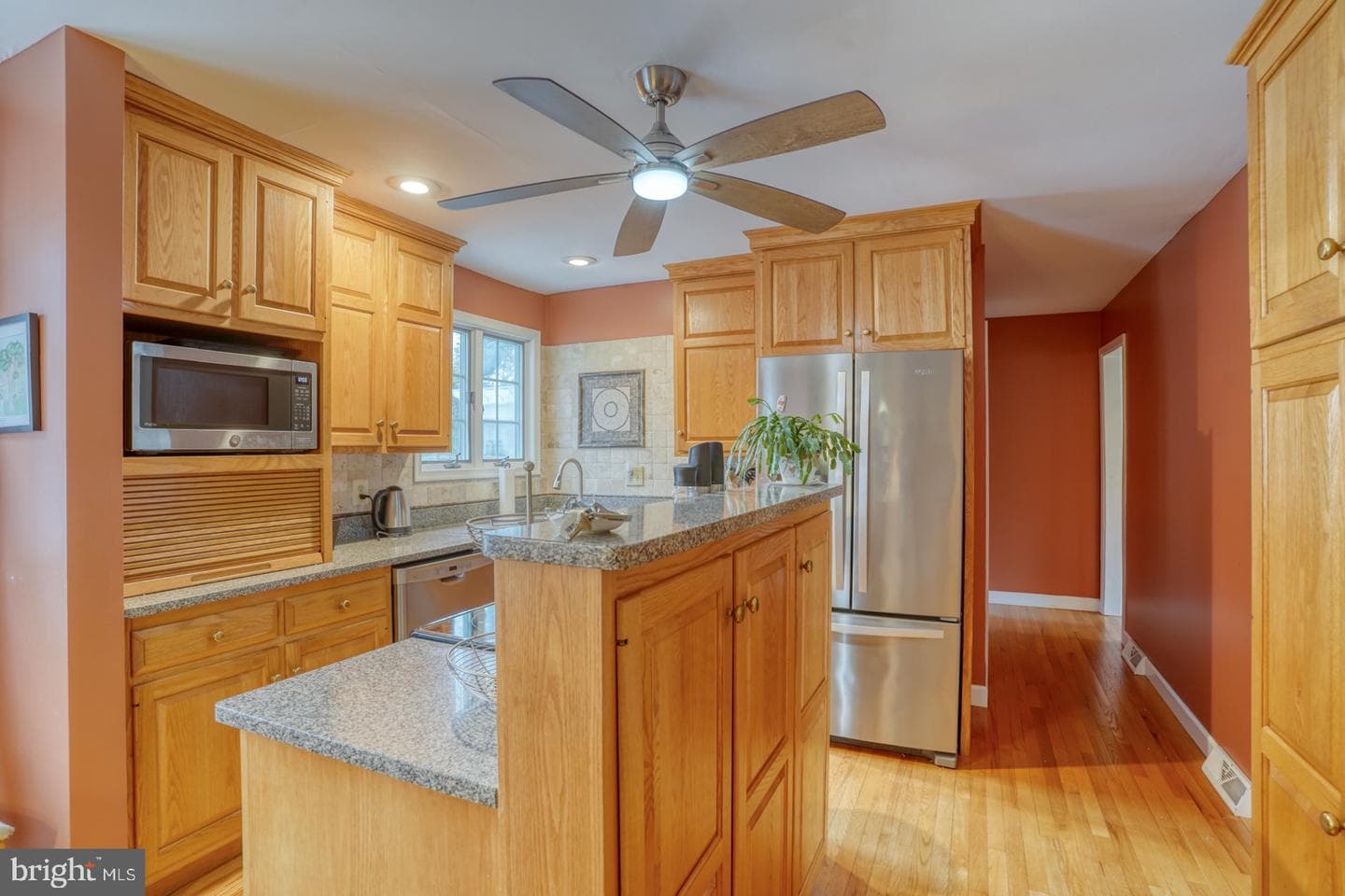 111 Dennis Drive photo 13
