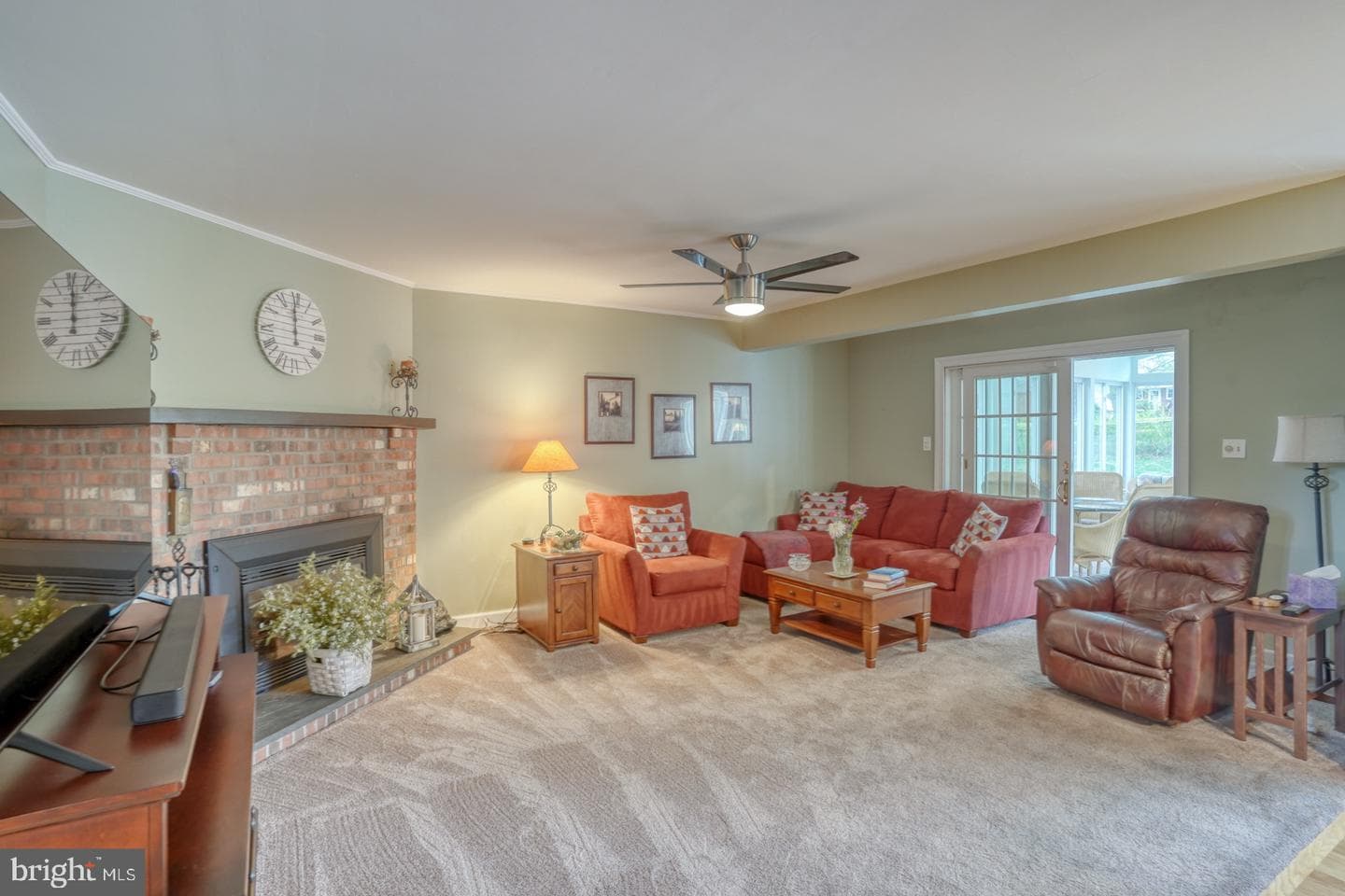 111 Dennis Drive photo 18