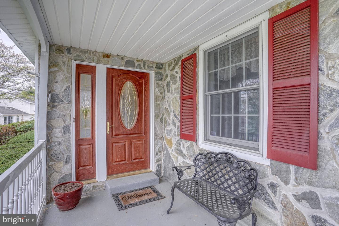 111 Dennis Drive photo 3