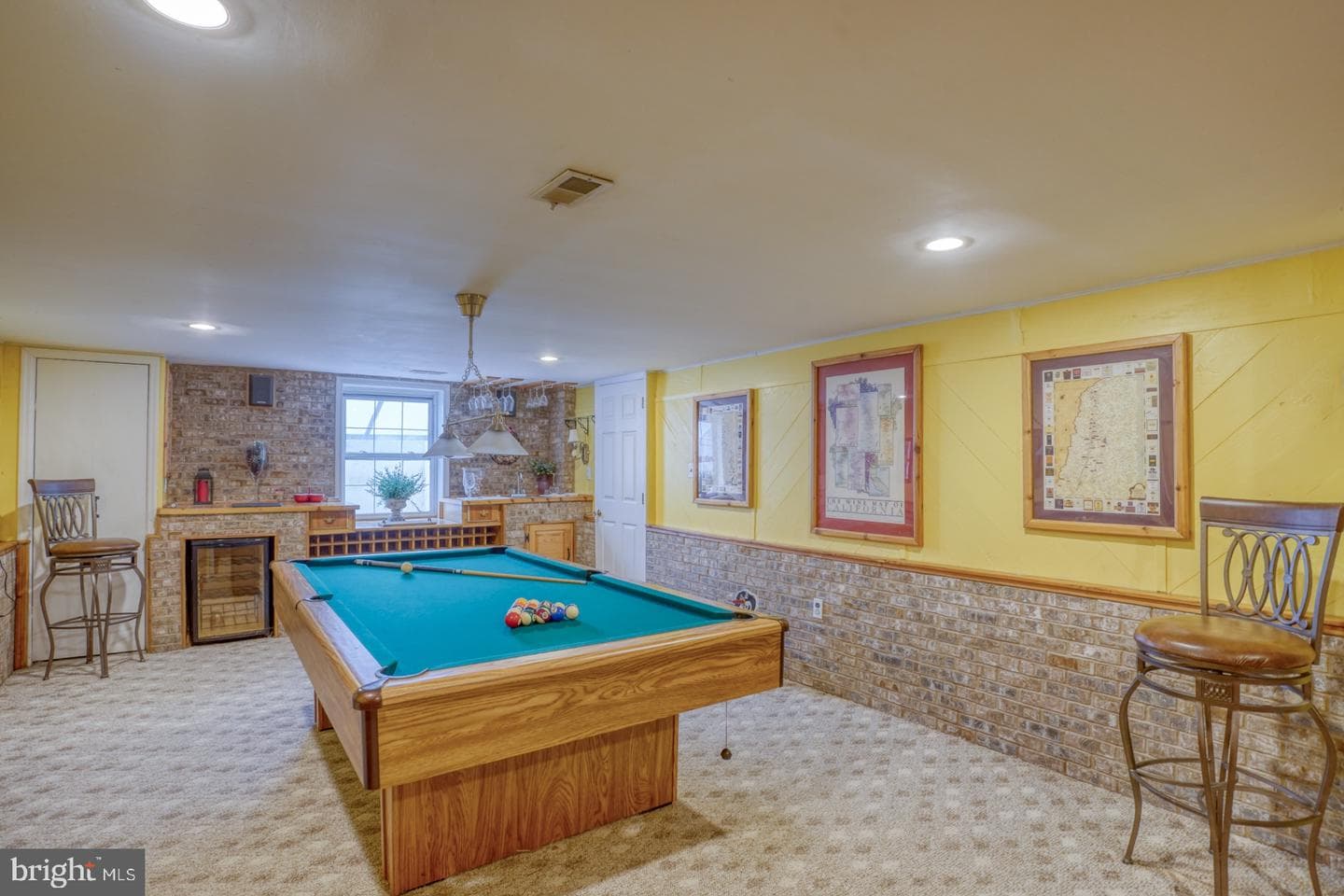111 Dennis Drive photo 38