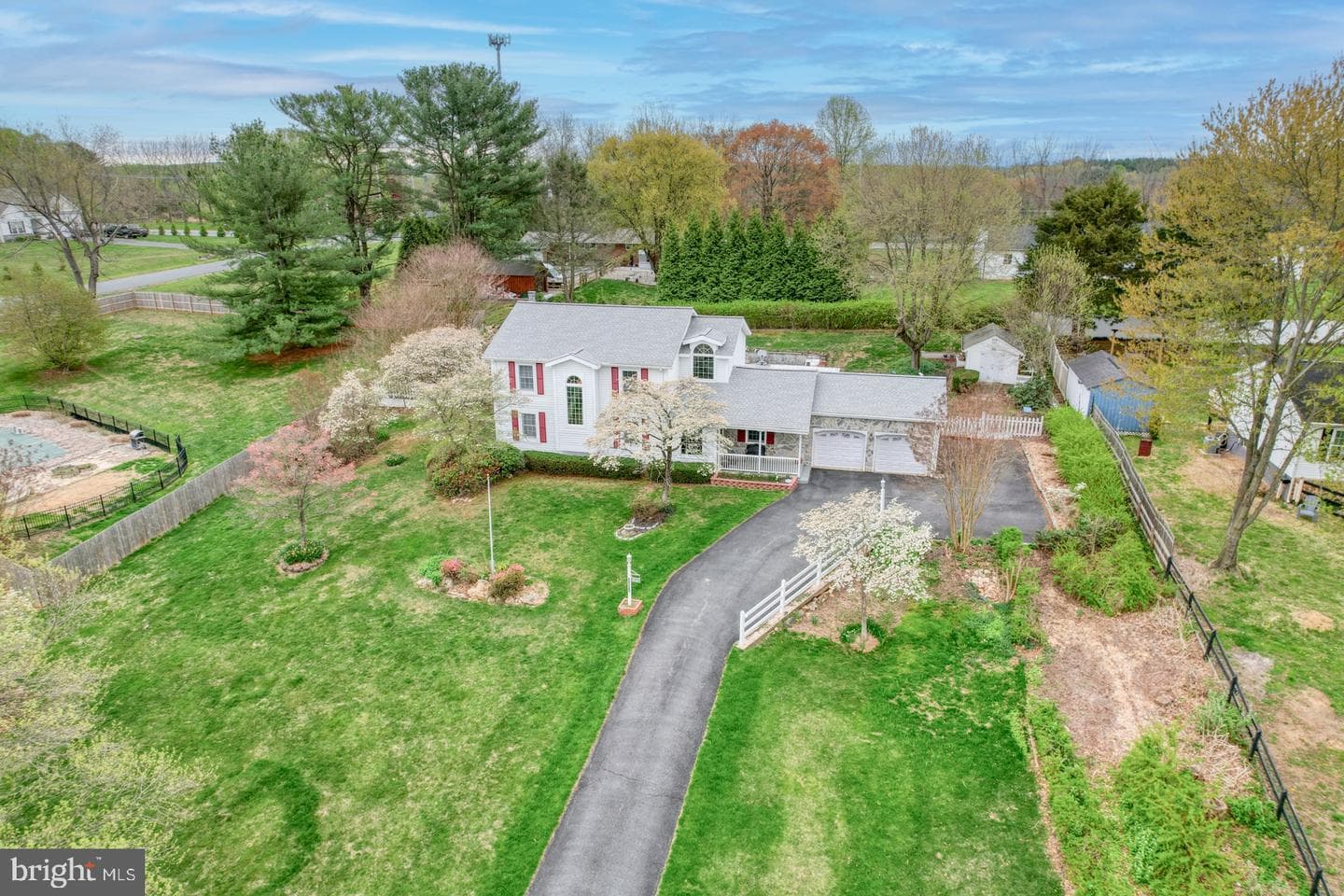 111 Dennis Drive photo 53