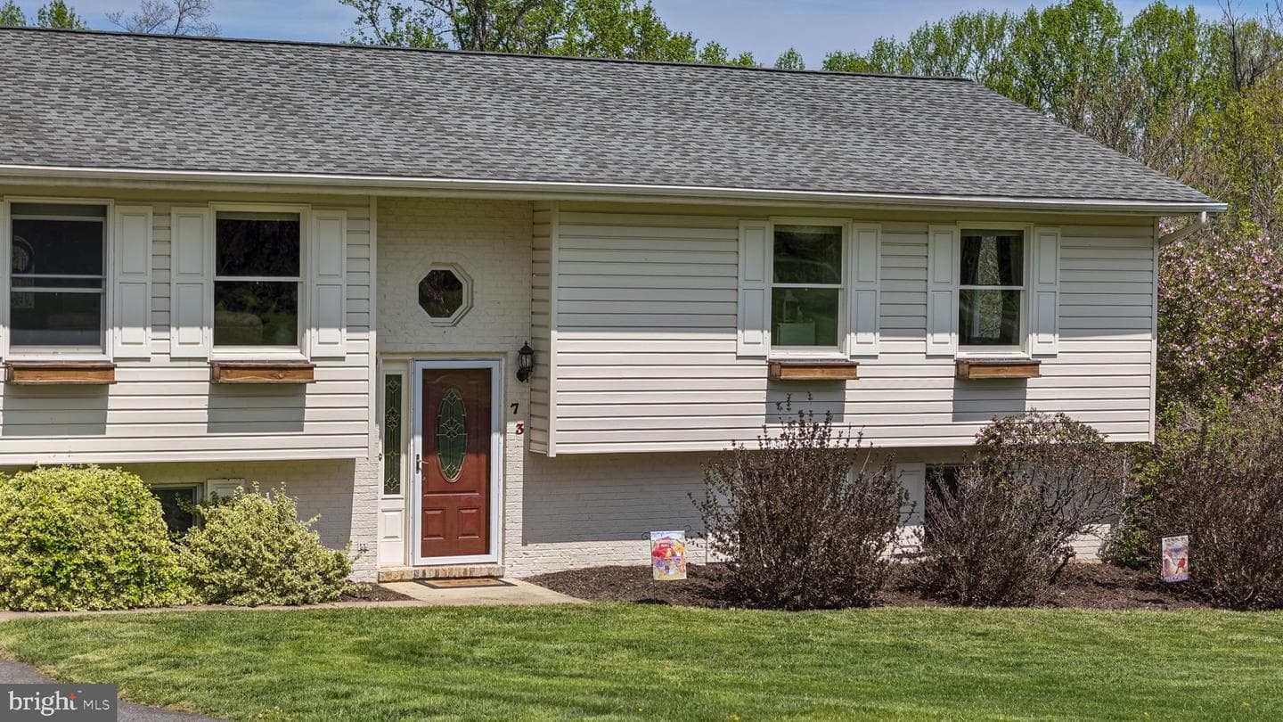 73 Winchester Court photo 3